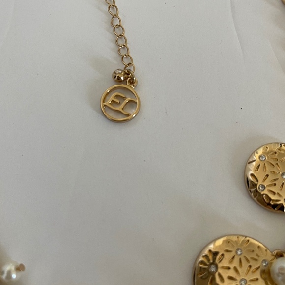 Statement Goldtone Necklace Medallions Chain Faux Pearls Crystals Erica Lyons - Picture 2 of 5